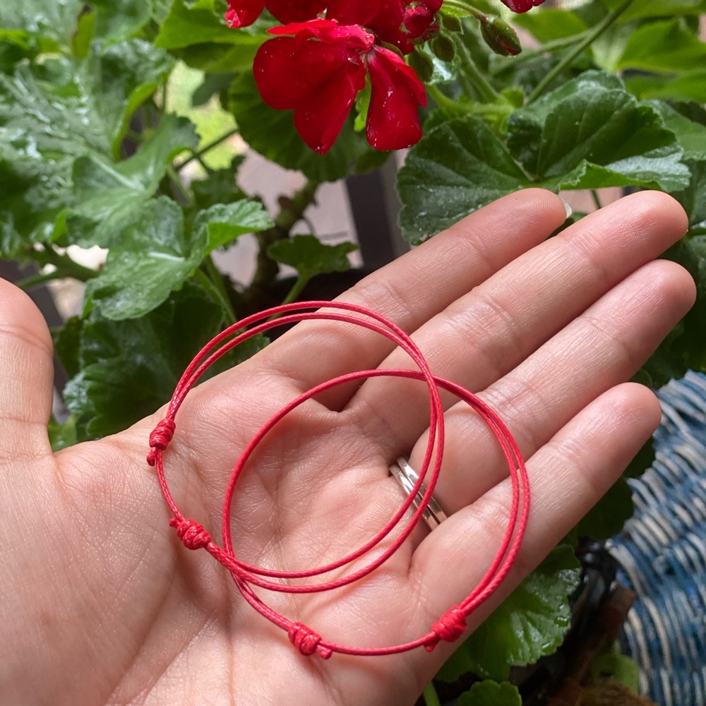 One Red string Kabbalah Bracelet - OS NWOT